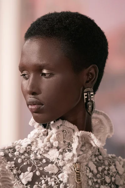 Look 29